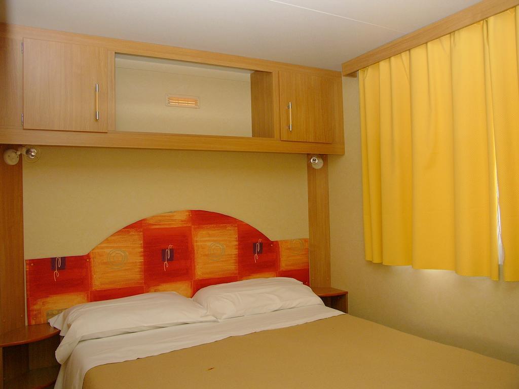 Camping Costa Ponente Cefalu Room photo