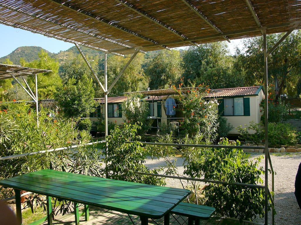 Camping Costa Ponente Cefalu Room photo